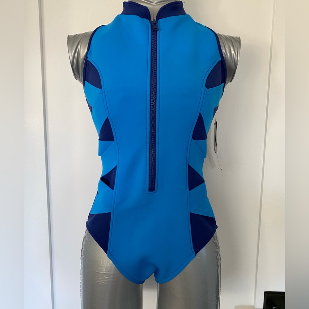 MAGICSUIT brand new